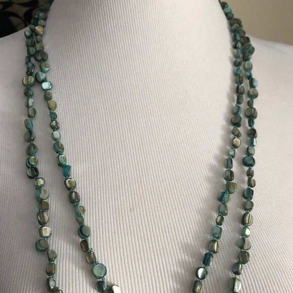 Long Blue Iridescent MOP Chip Stone Necklace - Picture 4 of 8